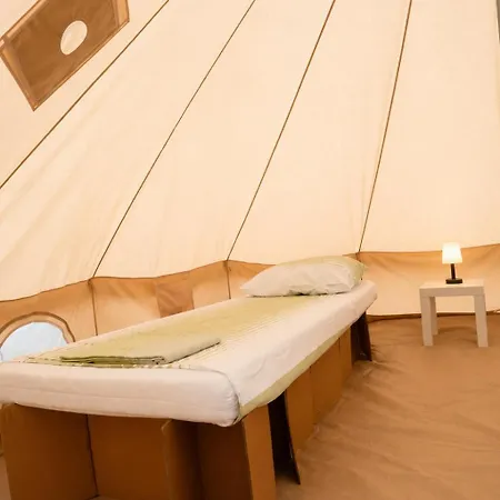 Camping Nibiru Official Lunr Camp